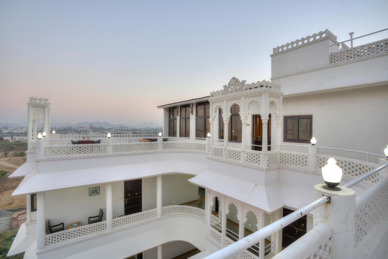 Hôtel Sai Palace à Udaipur Extérieur photo